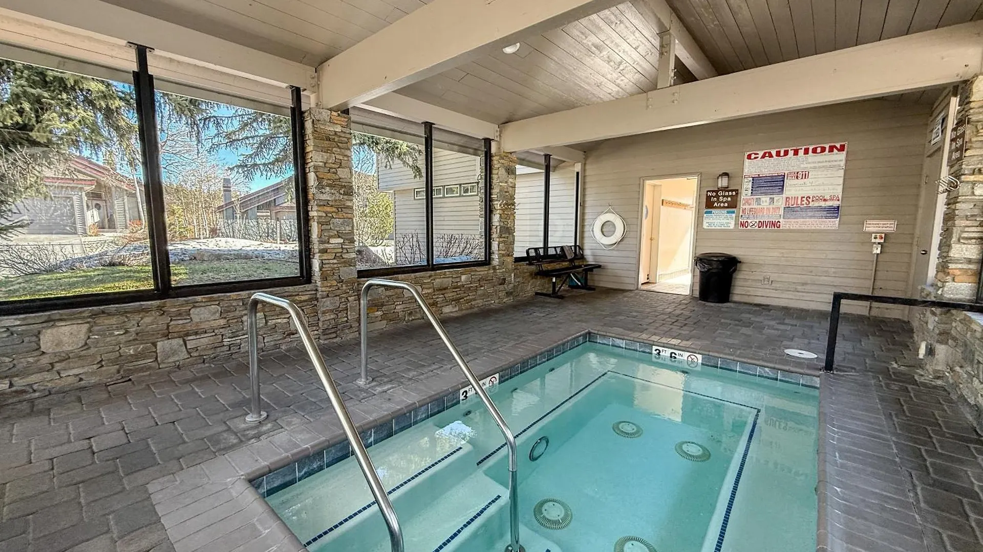 Snowcreek IV #594 Condo Mammoth Lakes Apartment